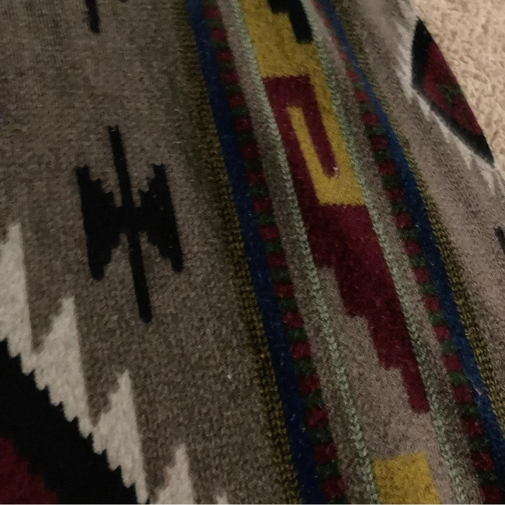 Joyce Leslie long, geometric Aztec cardigan Junior XS - Picture 14 of 14